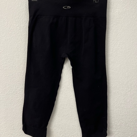 Champion black capris leggings size medium - Picture 2 of 8